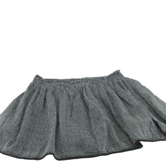 Old Navy Black & White Striped large‎ skater flare Skirt - Picture 2 of 7